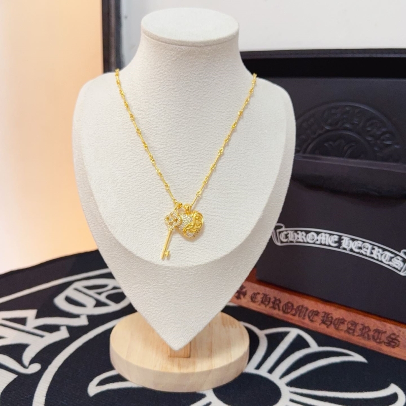 Ch*0me He**ts necklaces